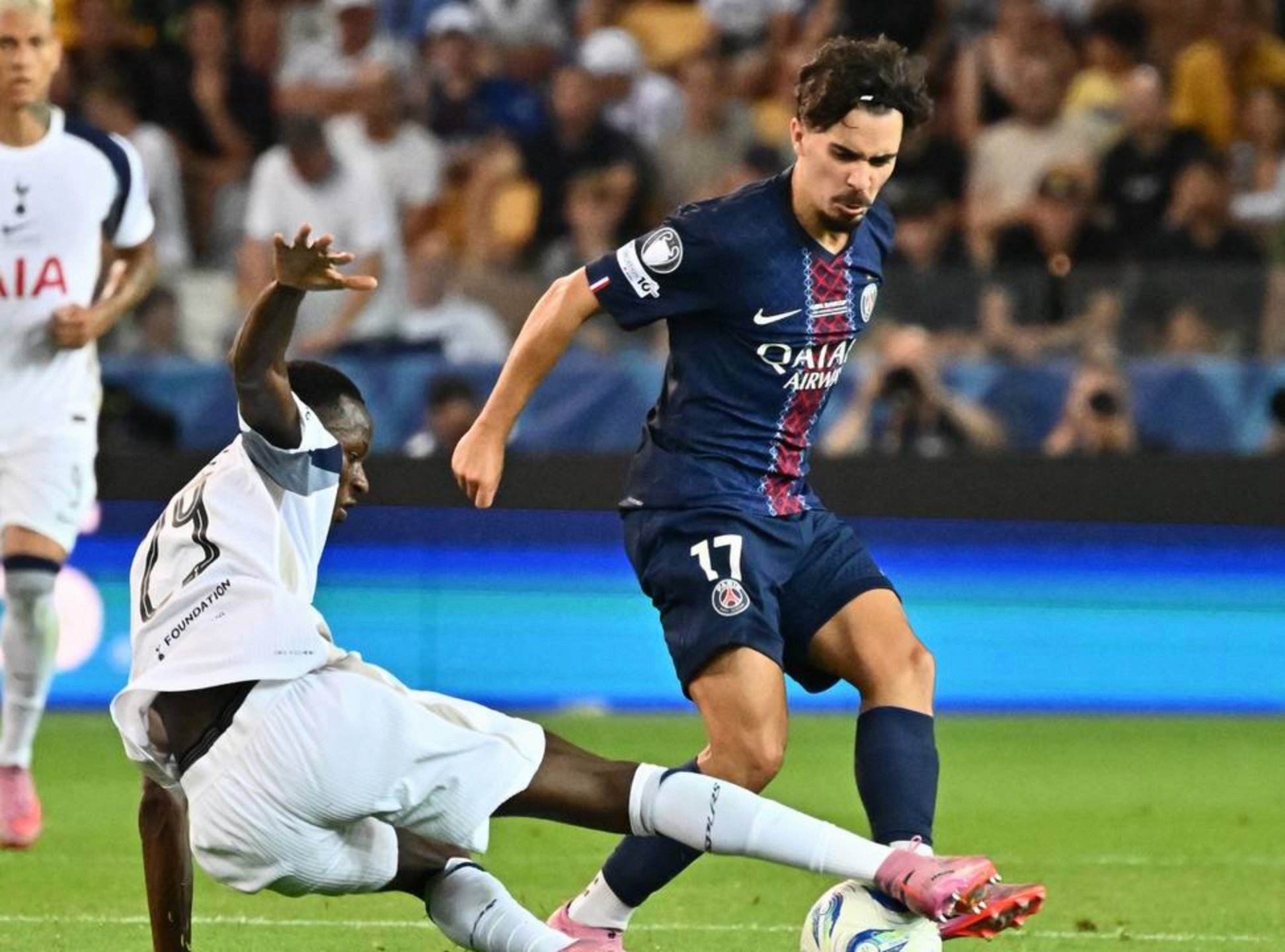 金年会APP-关于加时末段意大利杯焦点战，巴黎圣日耳曼战术微调，态度坚定，身体对抗强度拉满的信息